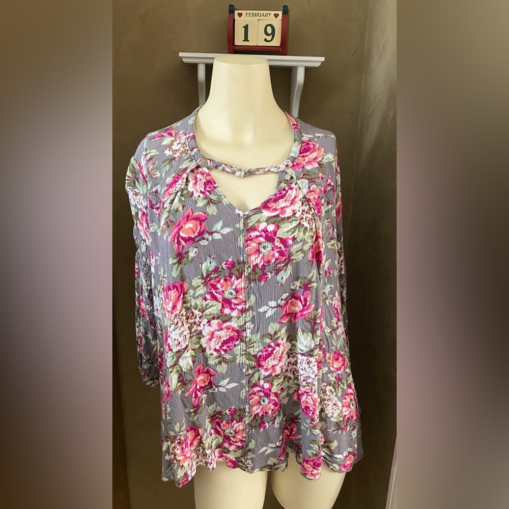 Fortuity Blouse Floral Gray Pink Women's Swing Top Long Sleeve Boho Size M